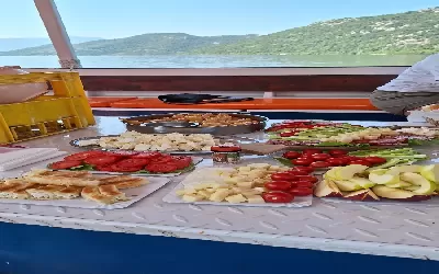 Hajókirándulás a Shkodrai tavon