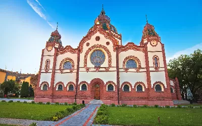 🚌 Vajdasági körutazás Tiszavirág Fesztivállal fűszerezve 🦋